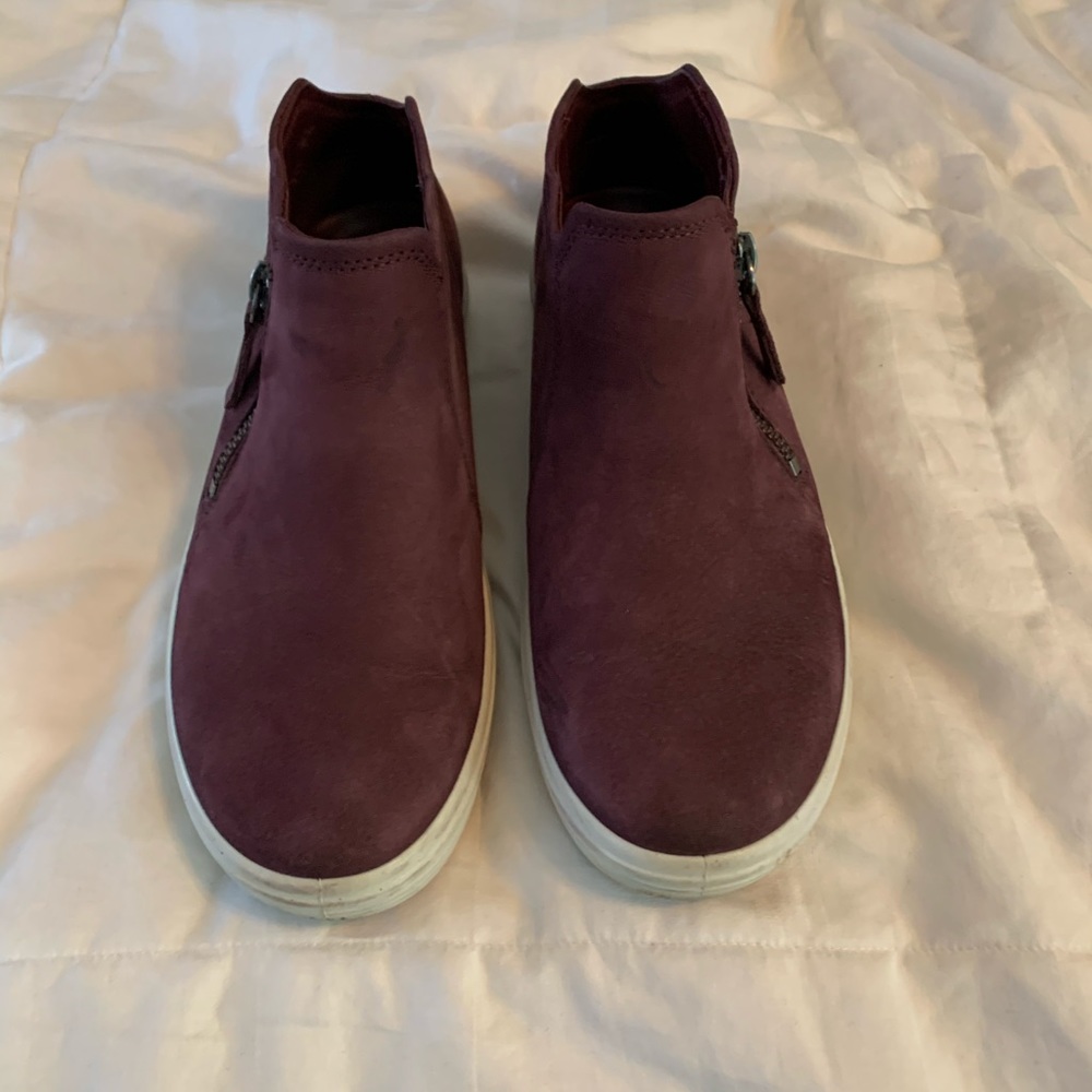 Women’s Ecco soft 7 low bootie